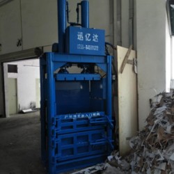 廢紙升降機，紙皮升降機，廢紙提升機，海綿升降機，服裝升降機